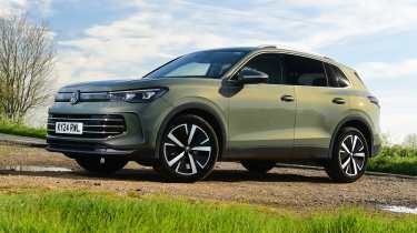 Volkswagen Tiguan - front static